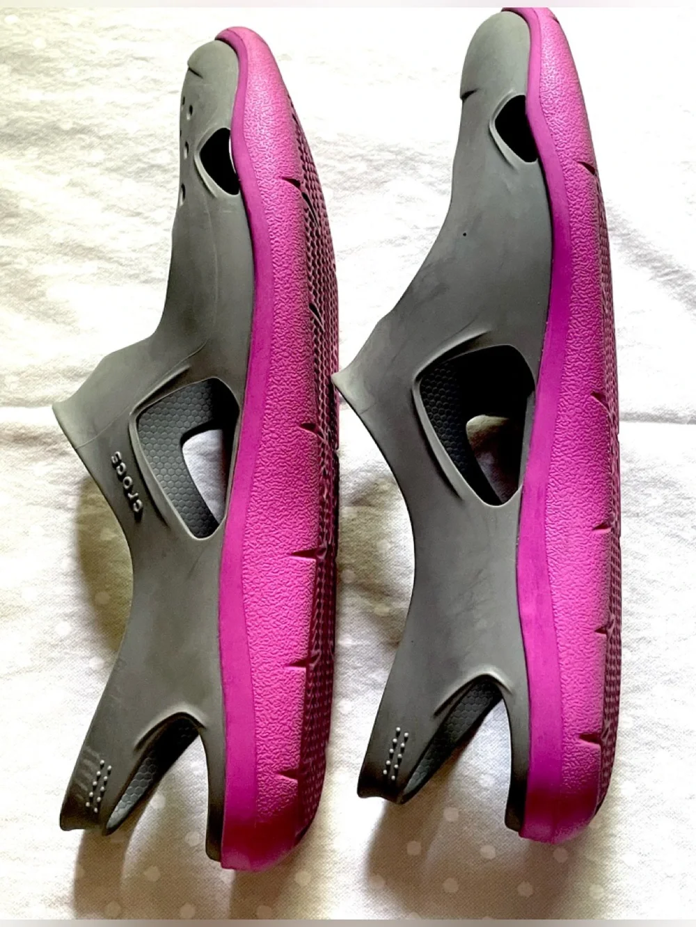 CROCS cute sporty